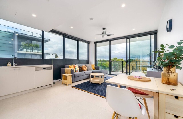 New to VRBO: Inviting Urban Stay near City and ANU