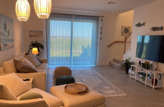 New townhome in Tuckers Cove @Babcock Ranch, large 1,879 sq.ft! With garage!
