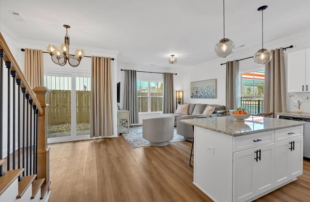 New Townhouse~Garage parking~Gated~Downtown Rome