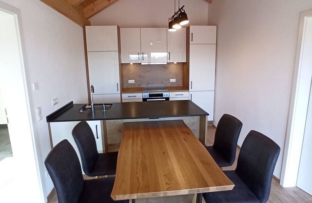 New vacation apartment with mountain views