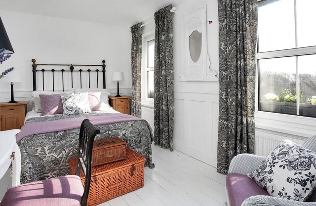 **NEW** Victorian Cottage, 5 minutes walk from the sea!