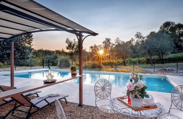 "Murmures des Vignes" Relax dans la nature, la piscine et le coucher de soleil