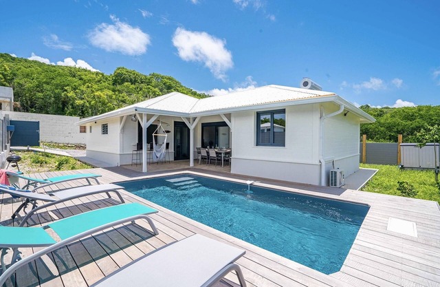Villa neuve avec piscine proche plages 3 chambres/sbd - Diamant Martinique