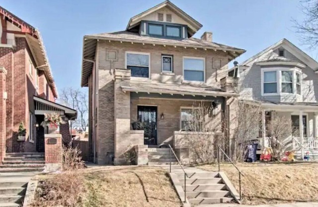 NEW! Walker's Paradise Apartment in Congress Park