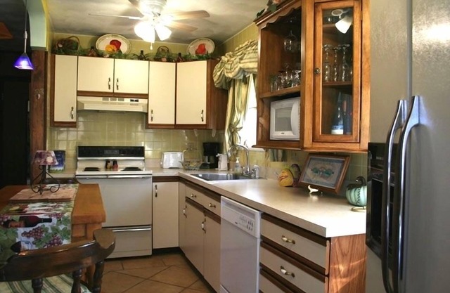 'Newer Cottage Incredibly and Comfortably Furnished.'