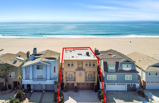Newer Villa ON THE SAND 7beds 6baths, Elevator, 5-car parking!