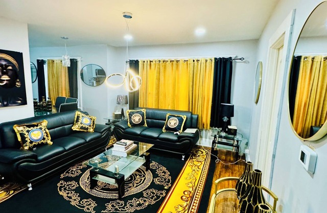 Newly Beautiful renovated first floor apartment getaway