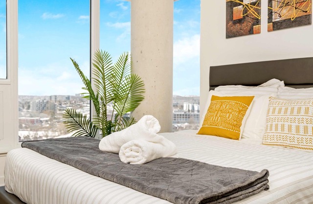 Newly Built 2BR Condo with Amazing Views