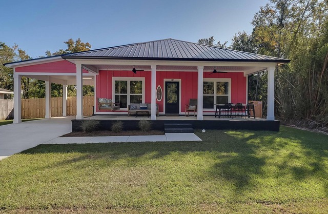 Newly Built Beach House with Fancy Upgrades! EV Charger. 0.5 Miles to the sand!