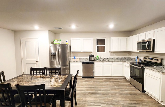 Newly Built Home Shepherdsville KY Close by Bernheim Forest 10mins to Louisville