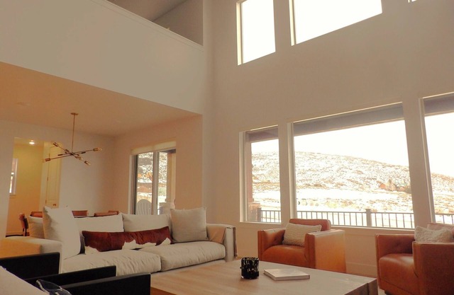 Newly Built Luxury Mountain Home - Perfect Location