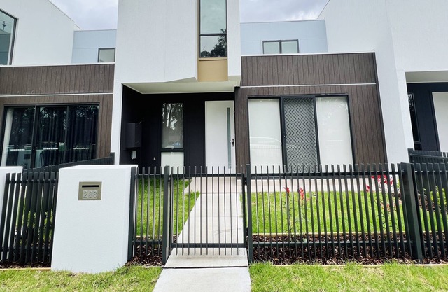 Newly Built Modern 3 Br Home in Austral
