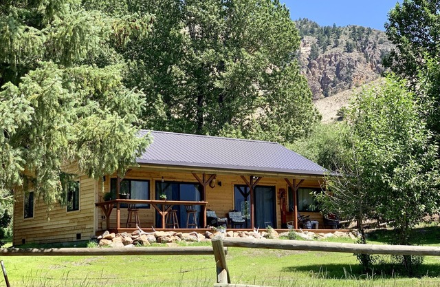 Sage Cabin - Construit en 2019. 4 miles de YNP & Hot Springs