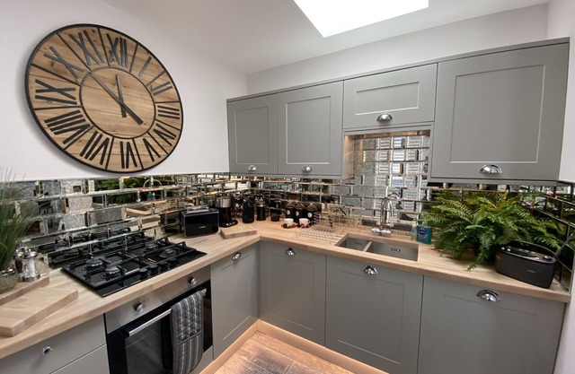 Newly Built & Stunning Ground Floor Property