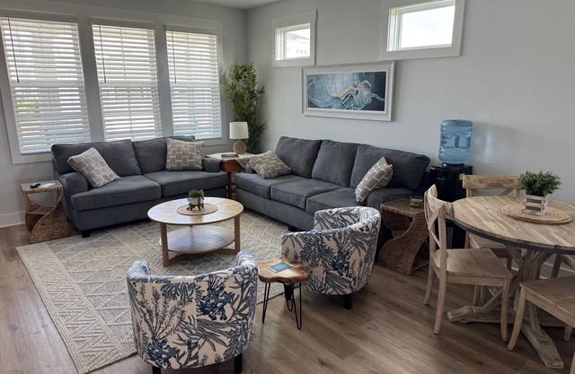 Newly Constructed 3 Bedroom Home - Rooftop Deck-Close to Beach in Carolina Beach