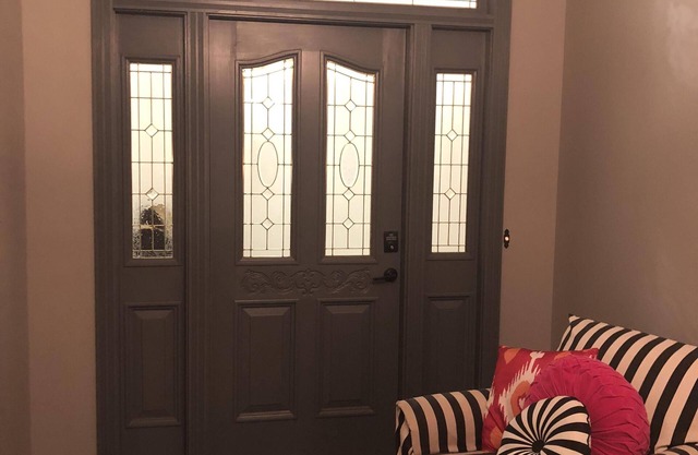 Downtown Historic Apartment