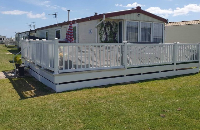 Newly refurbished 6 berth caravan on the grange