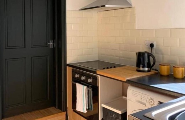 Newly refurbished fabulous central Gateshead 3 bed