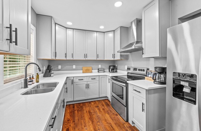 Newly Remodeled 3 Bedroom Home in The Heart of Gainesville