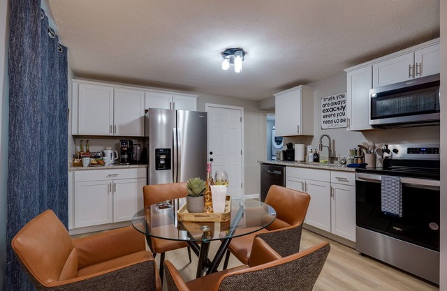 Newly Remodeled | Near UD & Downtown