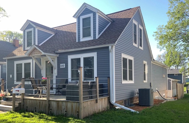 Newly remodeled Clean Spacious 5-bedroom House with AC, WiFi,