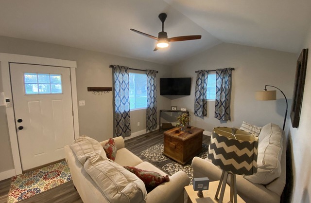 Newly remodeled cozy little home