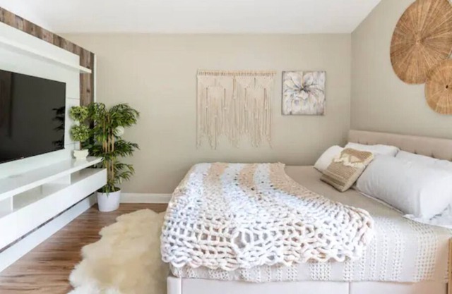 Newly Remodeled COZY home in Fresno's most desirable locations.