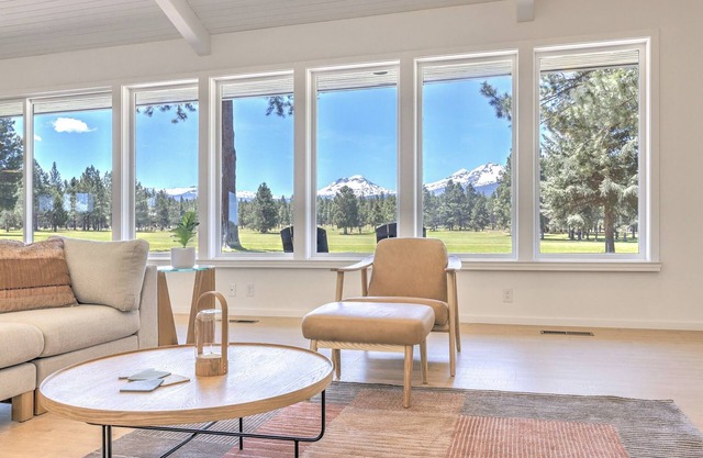 Newly remodeled lodge @ Pole Creek Ranch!