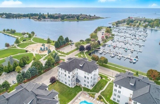 Newly Remodeled Luxurious Condo w/two Balconies overlooking Marina and Harbor