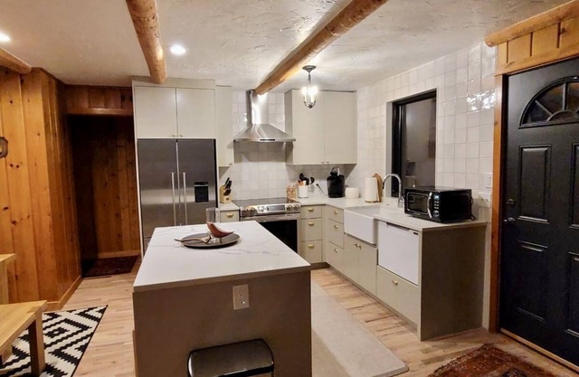 Chalet de montagne récemment rénové près d'Estes Park et de Lyon!