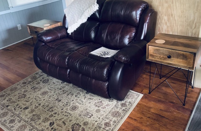 Newly Remodeled Hideaway