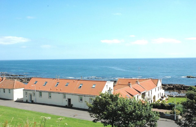 Cottage en bord de mer récemment rénové avec une vue panoramique imprenable sur la mer à 180 degrés