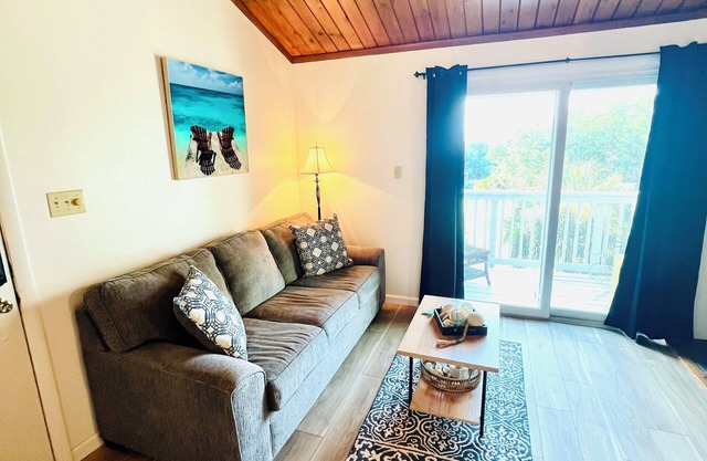 NEW LISTING. 2BR condo, Resort amenities, golf course view, beach access.