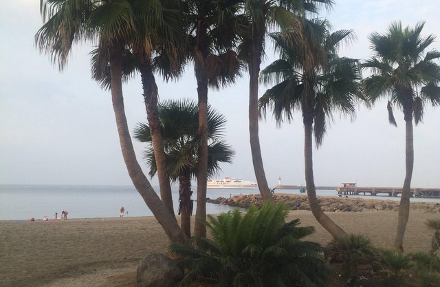 Appartement récemment rénové à 5 minutes de la plage avec wifi et AACC.