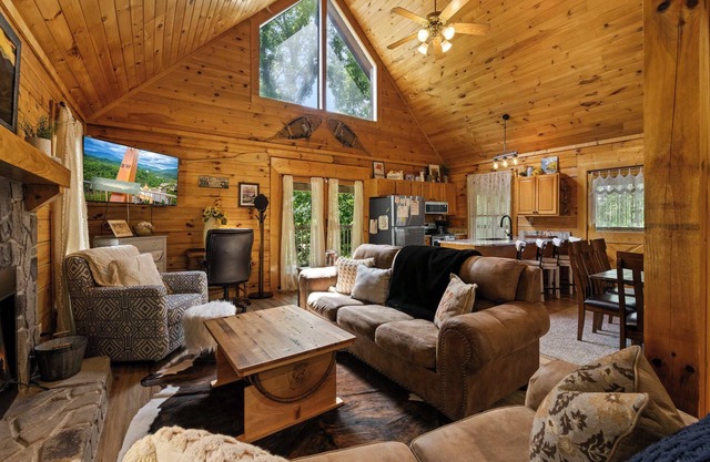 Newly Renovated Cabin w/ Hot Tub, Lake & BBQ!