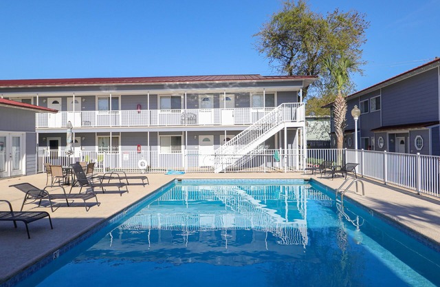 Newly Renovated Gated Complex & Pretty Condo-Great for TDY or Beach Visitors!