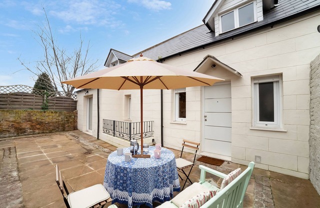 Newly Renovated Luxury 3BR Home close to Tube
