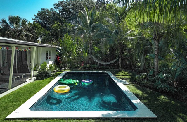 Newly Renovated Mid-Century Getaway with Pool