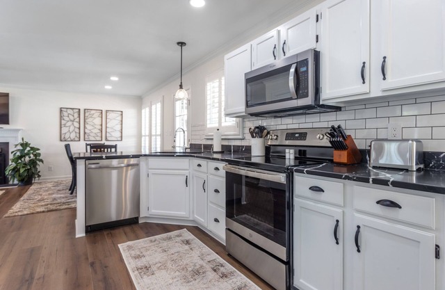 Newly Renovated Modern Home centrally located in Cary, near RDU and PNC Arena