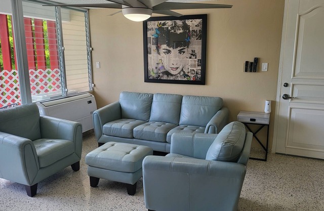 Modern and quiet apartment for relaxing close to everything.