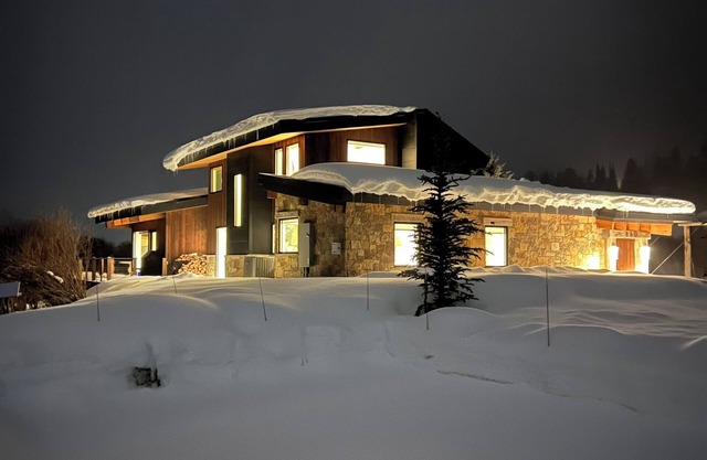 Newly Renovated Mountain home w/ direct views of Grand Teton & Gros Ventre range