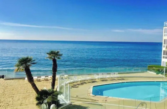 Ocean Beach Carbon Beach Malibu Escape