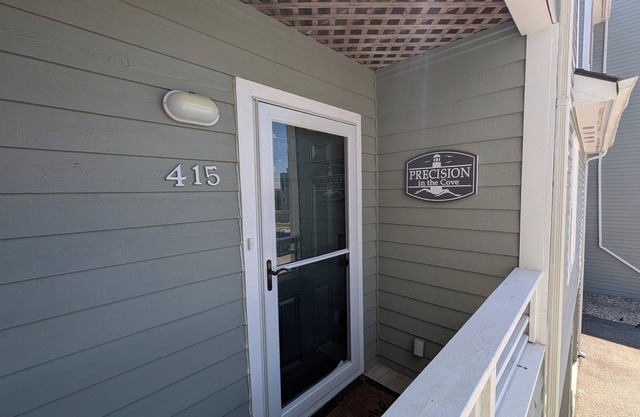 Newly Renovated Pirate's Cove Condo