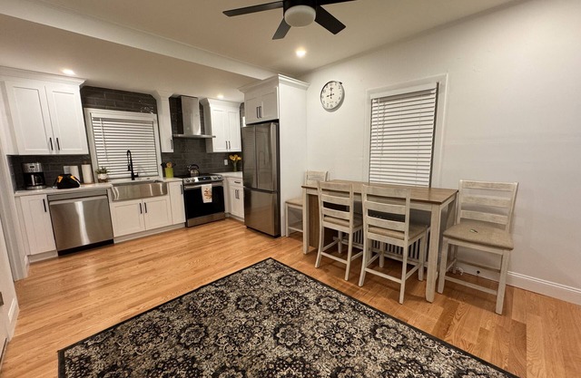 NEWLY RENOVATED STUDIO CLOSE TO DOWNTOWN IPSWICH