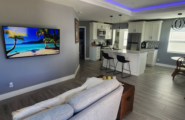 Newly Renovated 1 Bedroom 1 Bath Beach House with Parking, W&D and Office Space