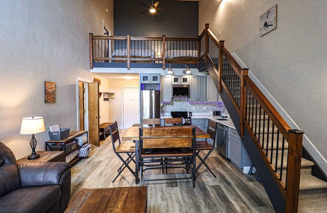 Newly Updated Condo in Granby! Sleeps 8 - Private bedroom & Loft!