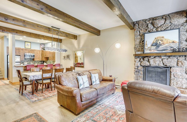 Newly Upgraded Avon Condo w/ Pool & Hot Tub Access