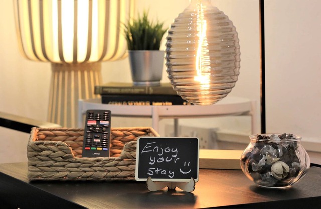 ★4 Bed House ★ Free Local Parking & Fast WiFi ★