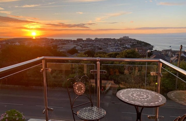 Newquay Sea View Apartment in Town Centre
