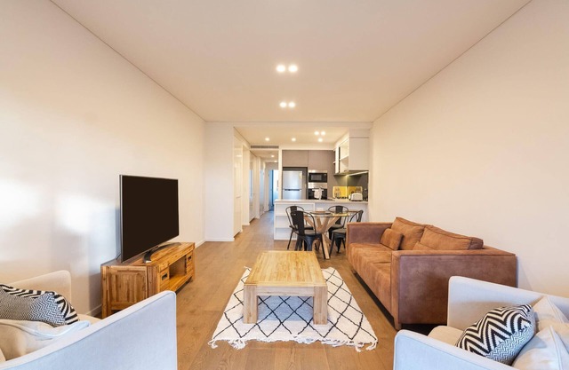 Newtown Lifestyle Living 2Bed wParking